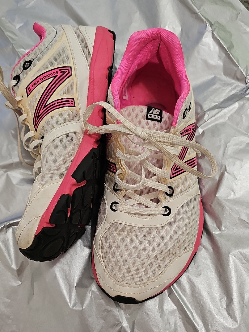 New Balance 730 ACTEVA LITE Women’s White and Pink Athletic Running Shoes 6.5